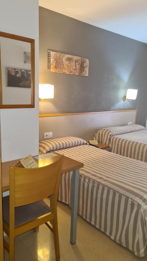 Hotel Cosmos Tarragona Ngoại thất bức ảnh