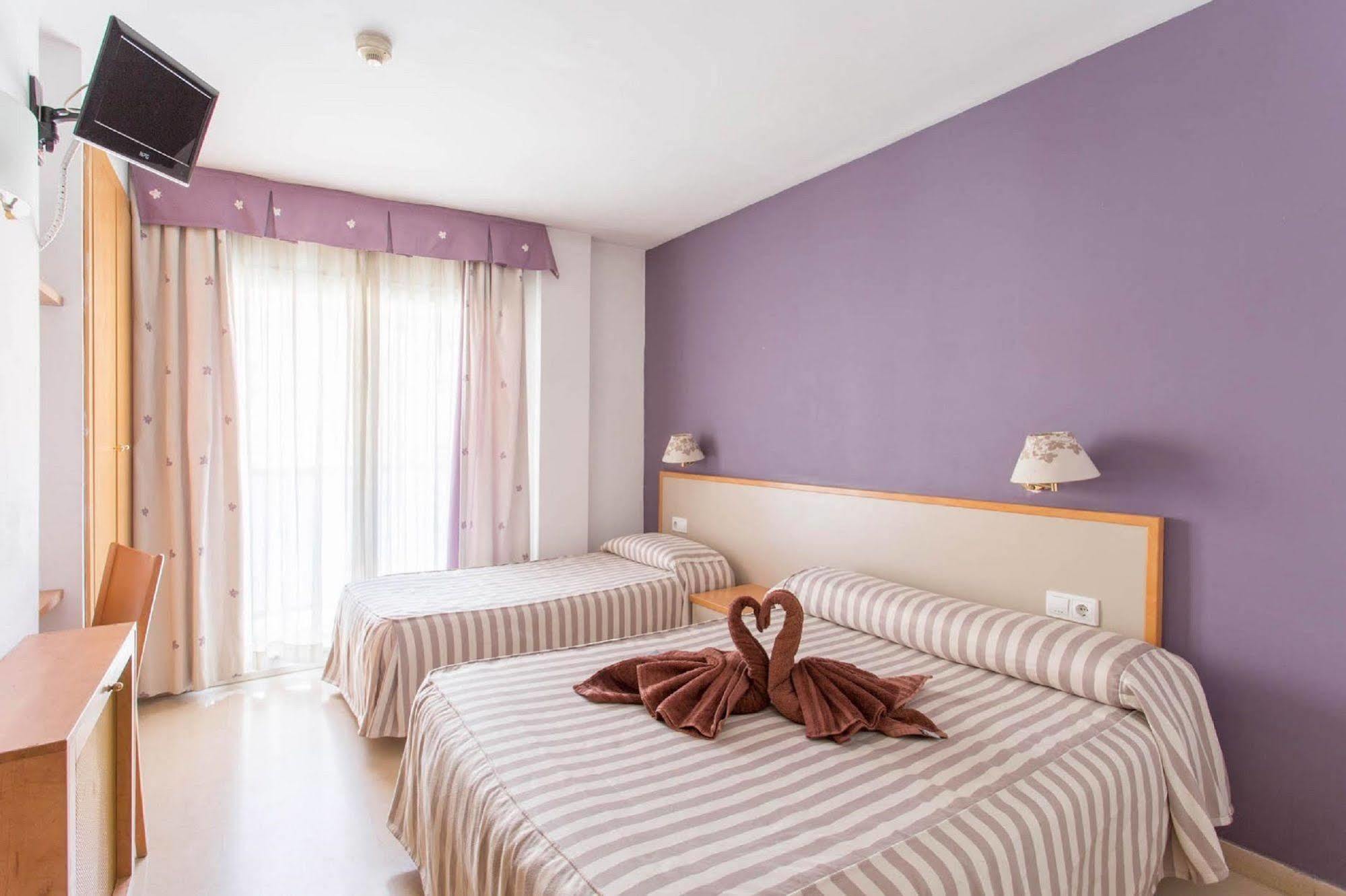 Hotel Cosmos Tarragona Ngoại thất bức ảnh
