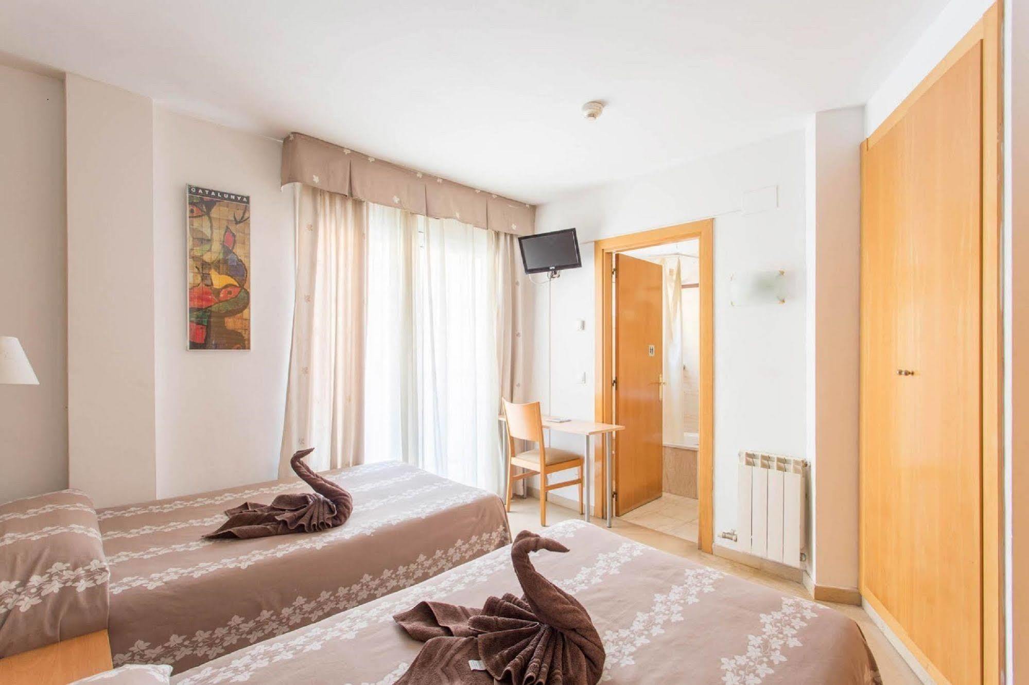 Hotel Cosmos Tarragona Ngoại thất bức ảnh