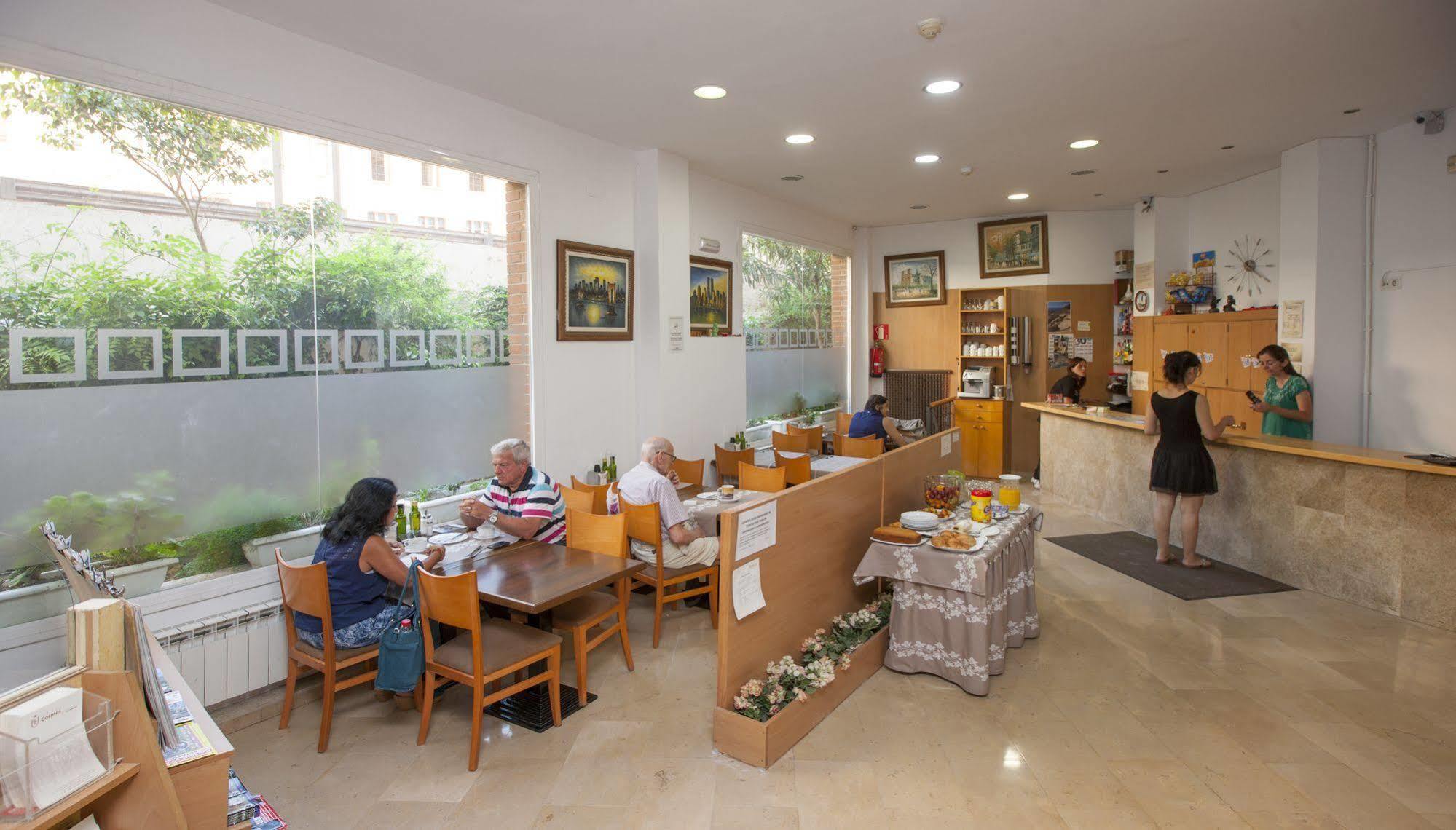 Hotel Cosmos Tarragona Ngoại thất bức ảnh
