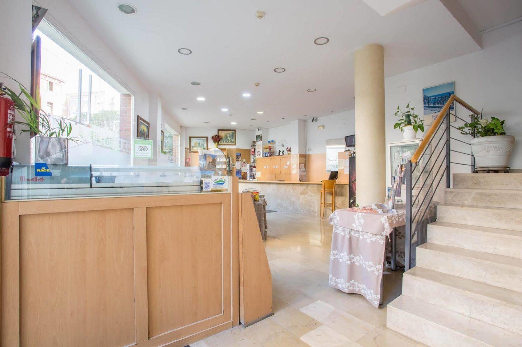 Hotel Cosmos Tarragona Ngoại thất bức ảnh